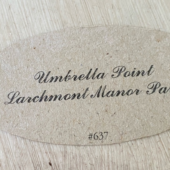 Manor Park Larchmont tree ornament NWT - Picture 4 of 6